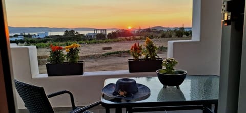 Natural landscape, View (from property/room), Balcony/Terrace, Mountain view, Sea view, Sunset