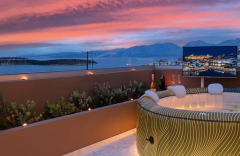 Hot Tub, Balcony/Terrace