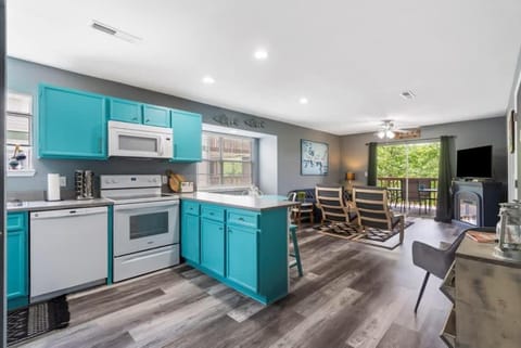 Best of Branson - by Silver Dollar City House in Indian Point