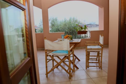 Balcony/Terrace, Balcony/Terrace, Breakfast