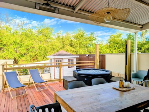Balcony/Terrace, Dining area