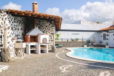 Patio, BBQ facilities, Pool view, Swimming pool