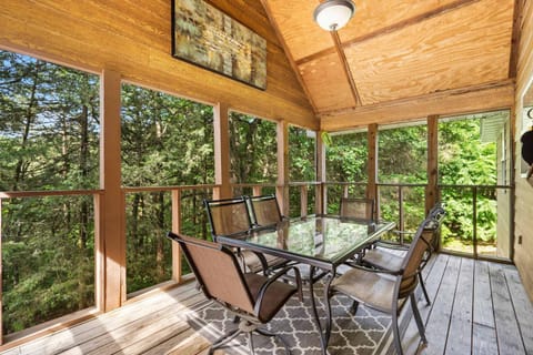 Baldknobber Ridge Escape - West Branson Cabin Cabin in Table Rock Lake