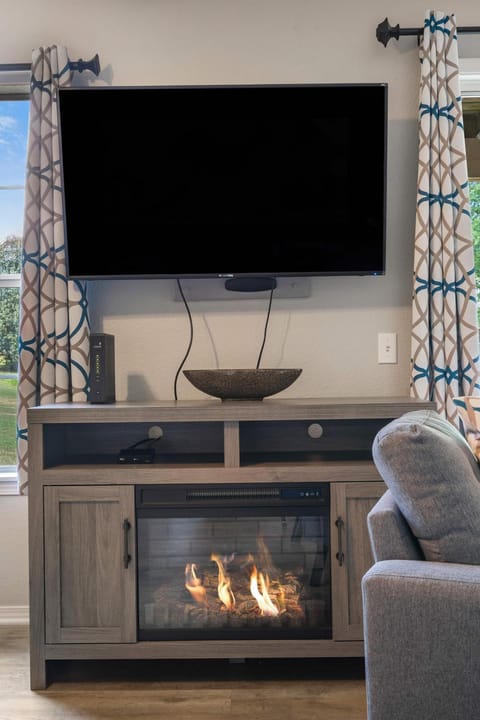 Branson Fall Creek Retreat with Deck Views House in Branson