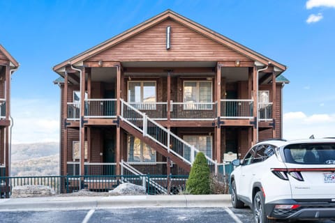 Sunset Retreat - 3 Min from Silver Dollar House in Indian Point