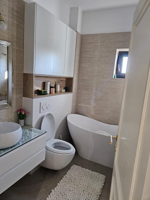 Apartament Mall Promenada Lux! Apartment in Craiova