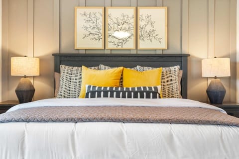 Earl Grey Escape - Chic 3 BDR House in Branson