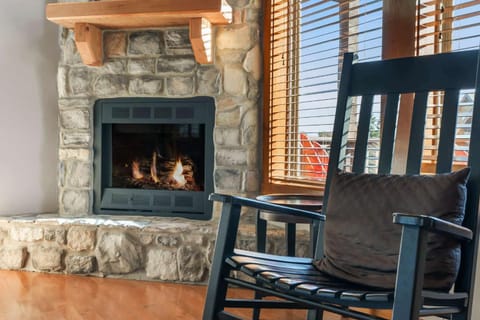 Kemper's Cabin by Silver Dollar City - Ideally located Cabin in Indian Point