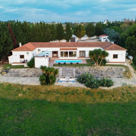 Property building, Bird's eye view, View (from property/room)