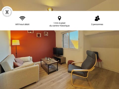 TV and multimedia, Living room, Seating area, Text overlay