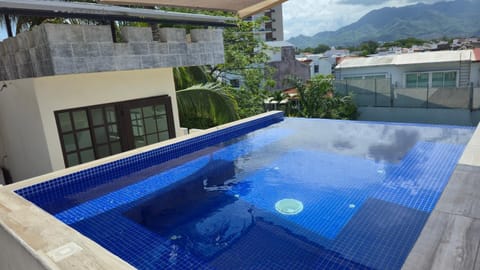 Swimming pool, Swimming pool