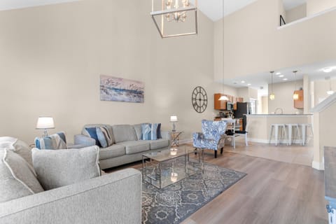 Cozy Barefoot Resort Townhome – Pool, Golf & Near Beach! House in North Myrtle Beach