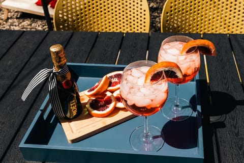 House of Noir Elan Stunning 6BR Designer Retreat House in Westminster