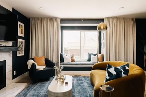 House of Noir Elan Stunning 6BR Designer Retreat House in Westminster