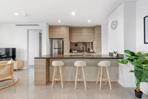 Kitchen or kitchenette, Seating area