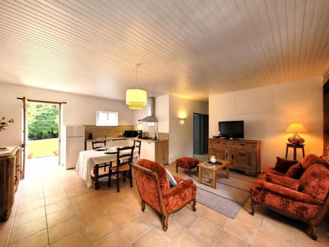 Gîte de France Chez baptiste 2 épis - Gîte de France 4 personnes MAE-0013 Apartment in Auvergne-Rhône-Alpes