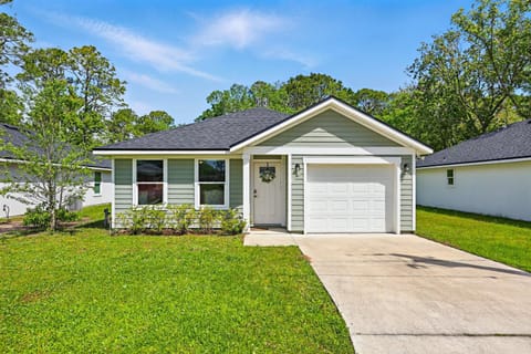 Ocean Blue Haven - Stay for 6 House in Saint Augustine