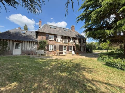 Property building, Spring, Day, Darts, Garden, Table tennis, Hiking, Garden view