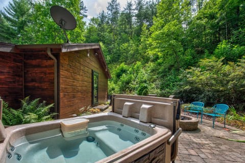 Misty Mountain Cabin By Avada Properties Cabin in Pigeon Forge