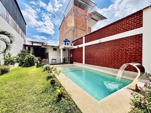 Swimming pool