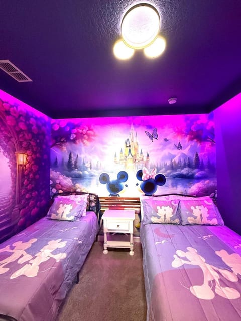 New Themed Rooms5BR Near AttractionsResort House in Kissimmee