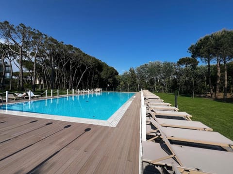 Pool view, Swimming pool, Swimming pool, sunbed