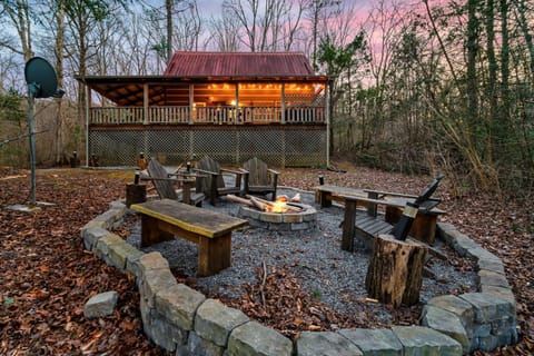 Unwind in Nature Arcade Adventure & Hot Tub House in Sevier County