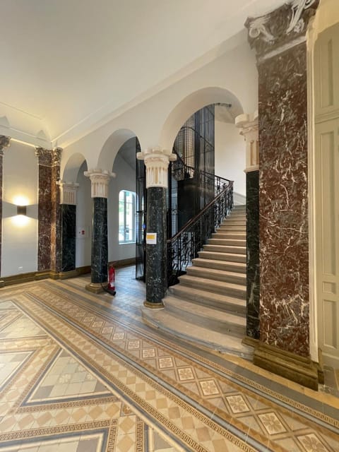 Loft moderne dans un palace bourgeois Apartment in Aix-les-Bains
