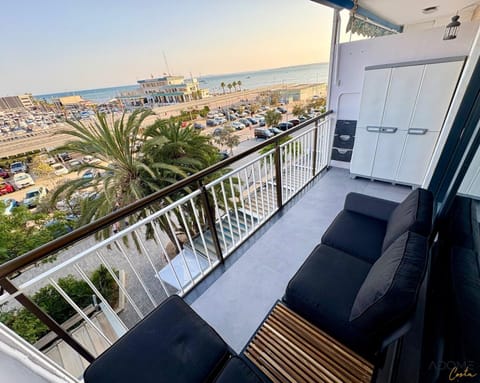 View (from property/room), Balcony/Terrace, Sea view