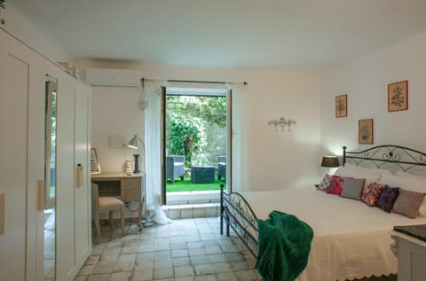 Small Antique Apartment in La Spezia