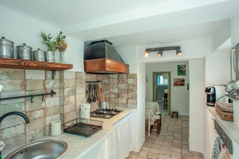 Small Antique Apartment in La Spezia