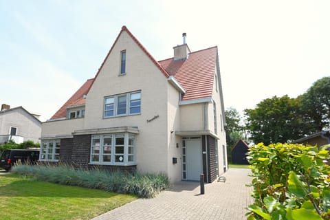 Villa Mer, Villa Nausikaä - Large luxury family holiday home with garden near the beach Villa in Zeeland, Netherlands