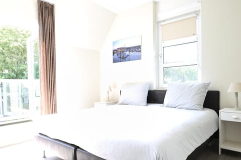 Villa Mer, Villa Nausikaä - Large luxury family holiday home with garden near the beach Villa in Zeeland, Netherlands