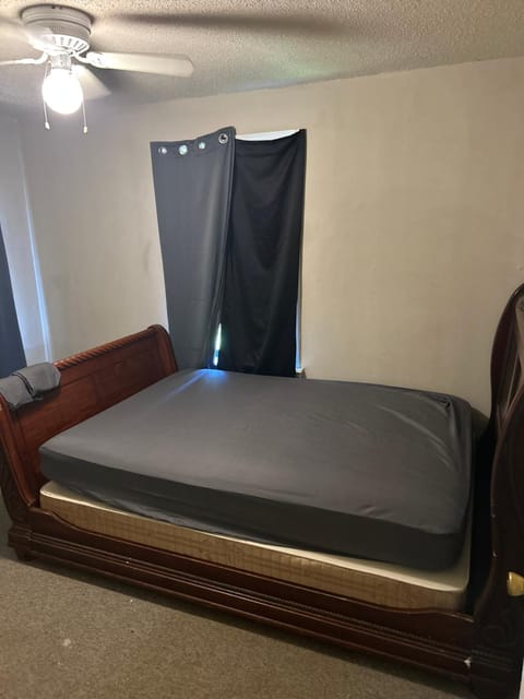 The Travelers Spot Hostel in Little Rock