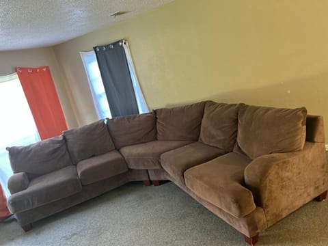 The Travelers Spot Hostel in Little Rock