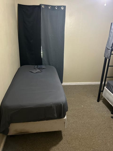 The Travelers Spot Hostel in Little Rock