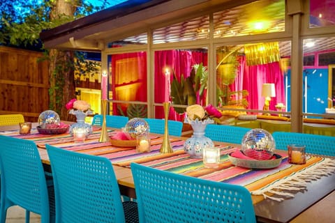 View (from property/room), Living room, Seating area