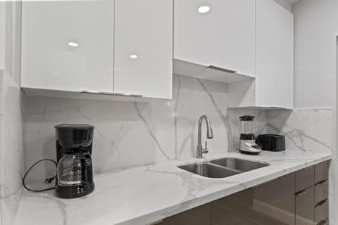 Coffee/tea facilities, Kitchen or kitchenette, toaster