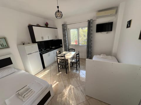 Vila Erioni Ksamil Bed and Breakfast in Ksamil