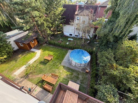 Garden, Swimming pool