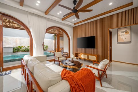 Communal lounge/ TV room, Communal lounge/ TV room, TV and multimedia, Living room, Photo of the whole room, Seating area, Evening entertainment