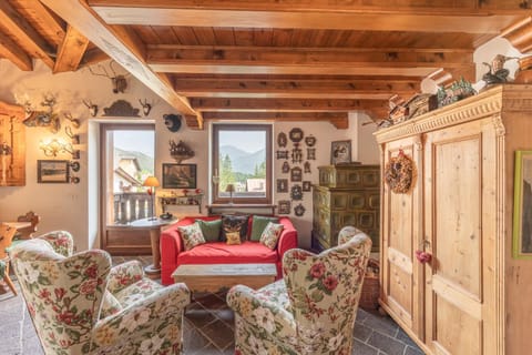 Communal lounge/ TV room, Living room