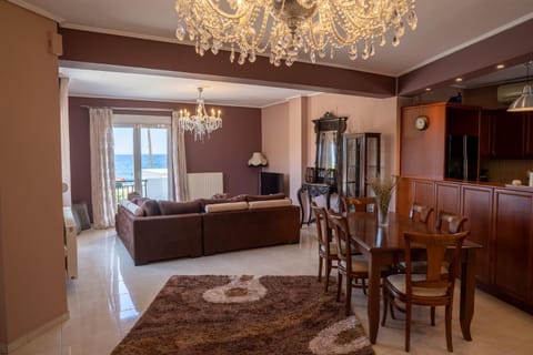 Living room, Seating area, Dining area
