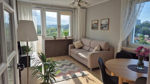 View (from property/room), Balcony/Terrace, Living room, Seating area