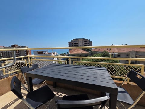 Everest - By Ligooria Apartment in Pietra Ligure