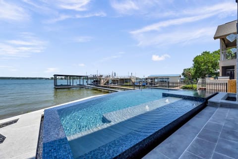 Lakefront Stay for 16 with Pool Dock & Game Room House in Granite Shoals