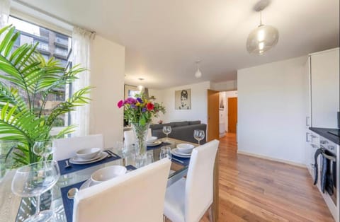 Kitchen or kitchenette, Living room, Dining area