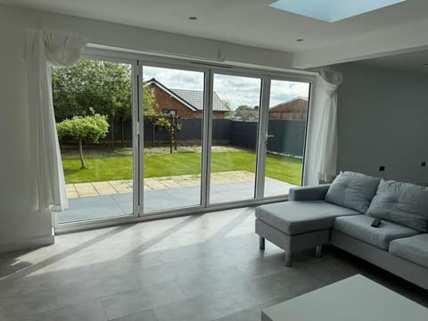 Escape to tranquility House in Bournemouth