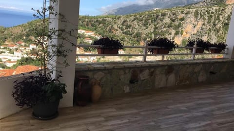 Balcony/Terrace, Balcony/Terrace