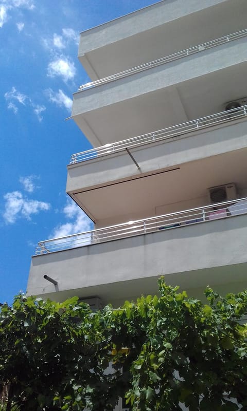 Facade/entrance, BBQ facilities, Garden, Balcony/Terrace, Beach, Landmark view, Mountain view, Sea view